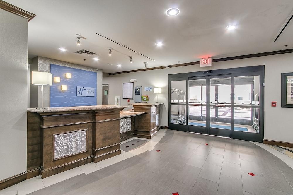 Holiday Inn Express And Suites Lubbock South By Ihg Exterior foto
